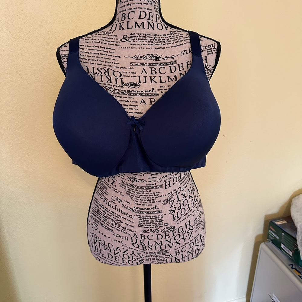 Elegant Navy Blue Bra